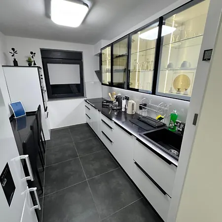 Modern Apartments, Nr 4, Nahe Schalke Arena, Zentral Zur Autobahn A42 Und A2, Ferienwohnung, Monteurwohnung