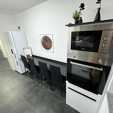Modern Apartments, Nr 4, Nahe Schalke Arena, Zentral Zur Autobahn A42 Und A2, Ferienwohnung, Monteurwohnung Appartement