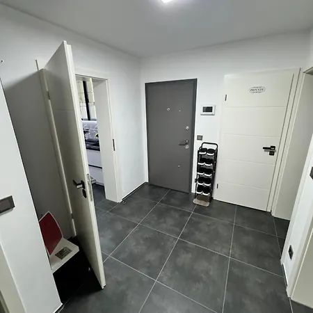 Modern Apartments, Nr 4, Nahe Schalke Arena, Zentral Zur Autobahn A42 Und A2, Ferienwohnung, Monteurwohnung Гельзенкирхен