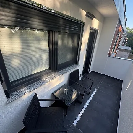 Modern Apartments, Nr 4, Nahe Schalke Arena, Zentral Zur Autobahn A42 Und A2, Ferienwohnung, Monteurwohnung *