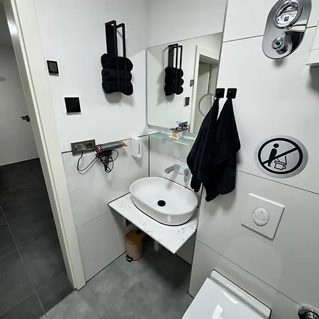 Modern Apartments, Nr 4, Nahe Schalke Arena, Zentral Zur Autobahn A42 Und A2, Ferienwohnung, Monteurwohnung *